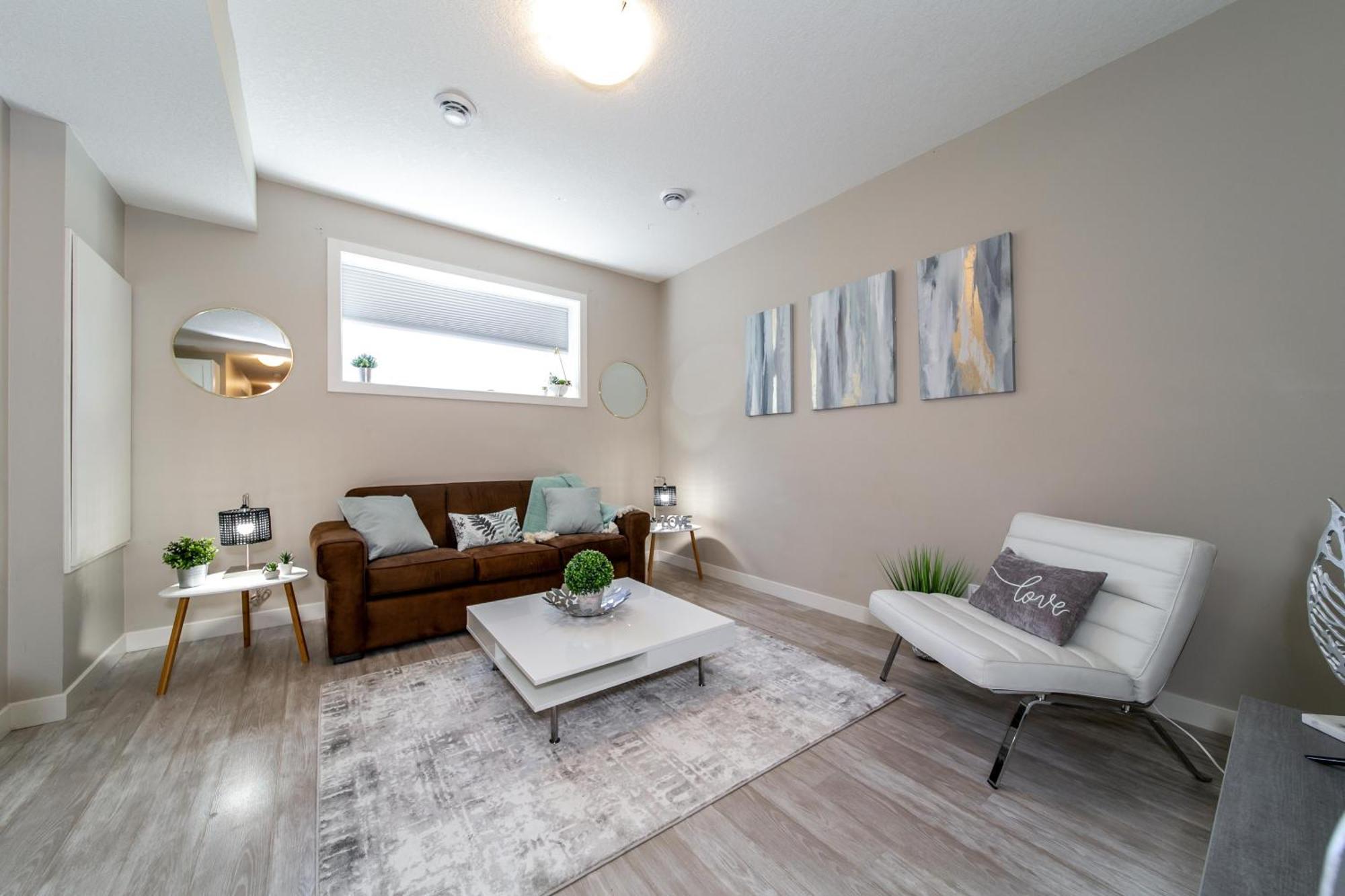 Executive Home - Long Stays Welcome - Garage Parking - Free Wifi & Netflix Edmonton Zimmer foto